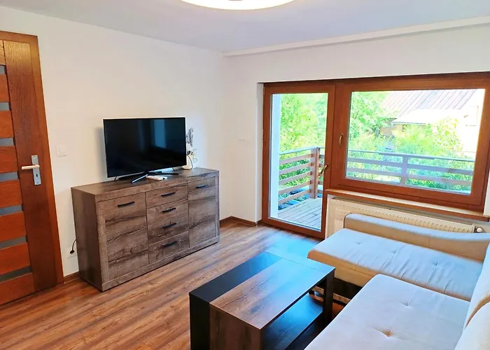 Furtka Do Lasu * 스클라르스카포렘바