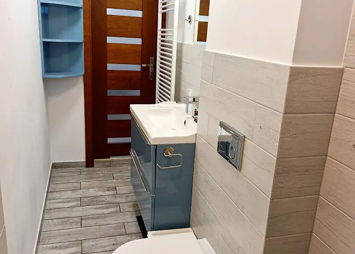 Furtka Do Lasu 스클라르스카포렘바